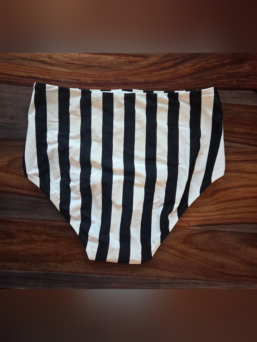 Super Adorable J. Crew Bikini Bottoms Medium Like New Black And White - Picture 2 of 6